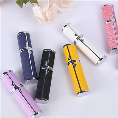 Majhna steklenička s pršilom Cologne